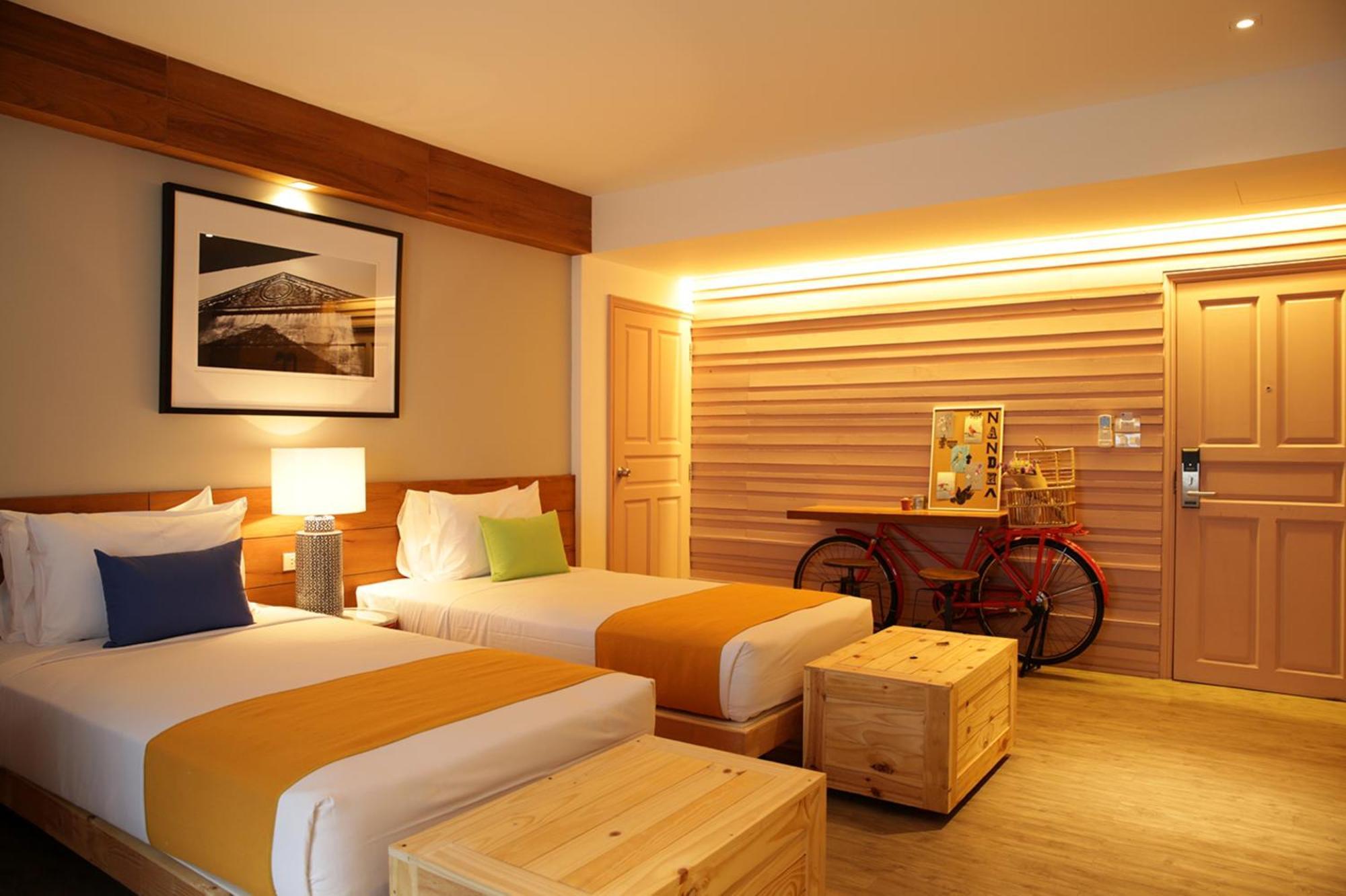 Nandha Hotel Бангкок Номер фото